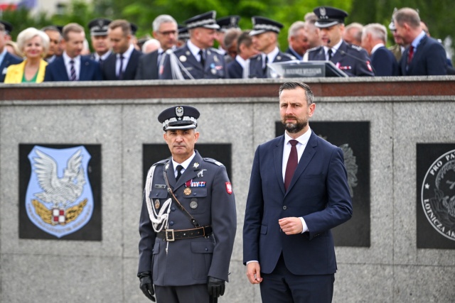 MON: Pierwsze śmigłowce Apache trafią w przyszłym tygodniu do Inowrocławia