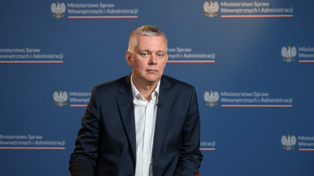 Minister Tomasz Siemoniak: Służby mają wytyczne, żeby w sprawie tzw. patroli obywatelskich działać twardo