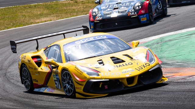 Debiut na Monzie i marzenie o Le Mans. Dawid Żydlewski wjechał do świata poważnego ścigania