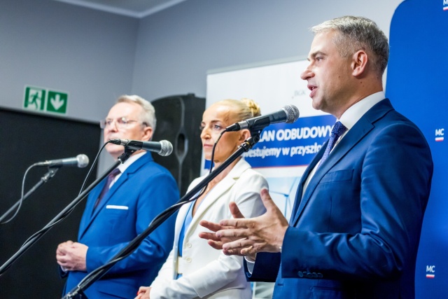 Minister Gawkowski: Przeznaczymy 2,8 mld zł na wygospodarowanie nowej przestrzeni cyfrowej