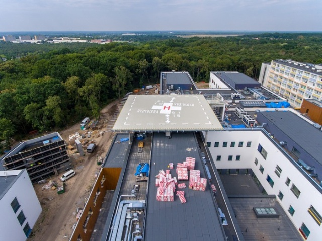 Lądowisko dla helikopterów w toruńskim szpitalu wciąż jest nieczynne. Dlaczego