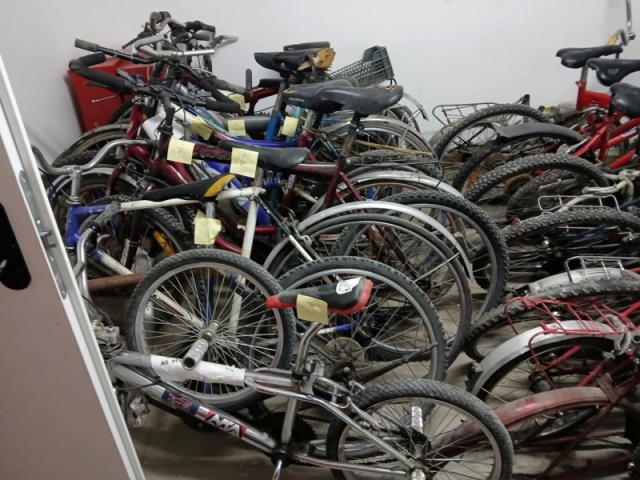 Starostwo inowrocławskie wietrzy magazyn... rzeczy znalezionych. Rowery czekają na klientów