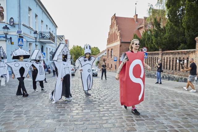 Z podwórek przeniosą się do bram czasu W Chełmnie zaczyna się 9 Hills Festival