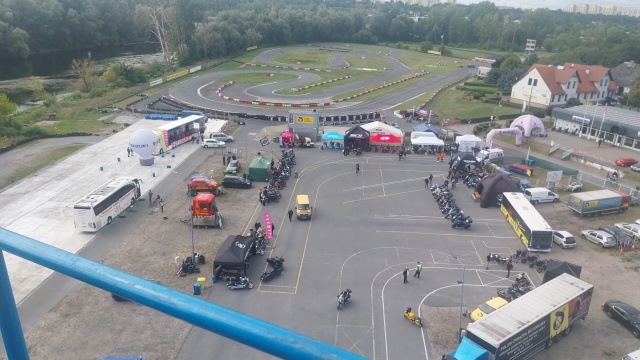 Krwiodawstwo w towarzystwie silników i pisku opon Motoserce na bydgoskim Kartodromie [zdjęcia]