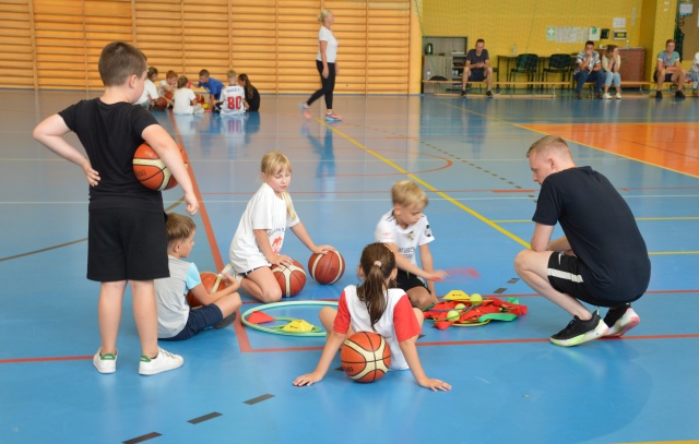 Trzy dni koszykarskich emocji w Szubinie Pantery zaprosiły dzieci do wspólnego grania