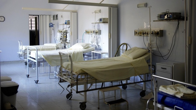 Oddział neurologii we Włocławku nadal szuka lekarzy. Władze lecznicy uspokajają