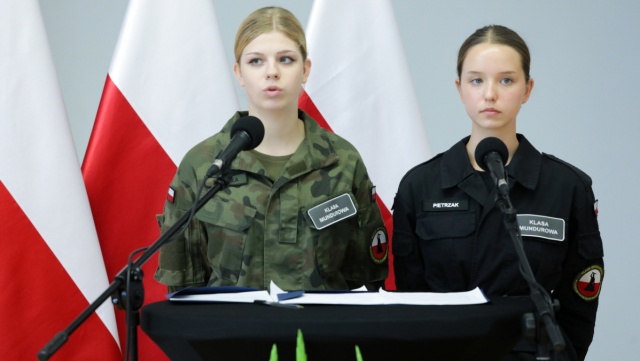 Klasy mundurowe w liceach i technikach. Od tego roku szkolnego aż 239 w całym kraju