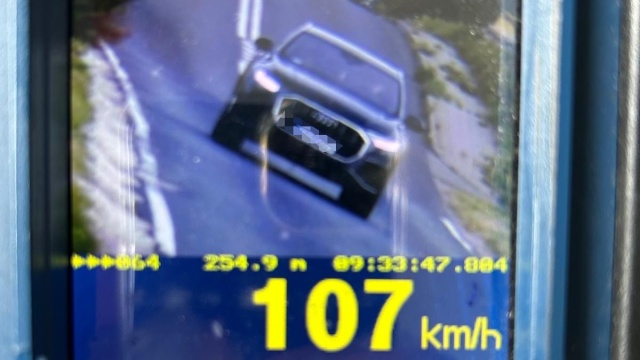Kierowca audi przekroczył prędkość o 57 km na godzinę. I dużo za to zapłaci