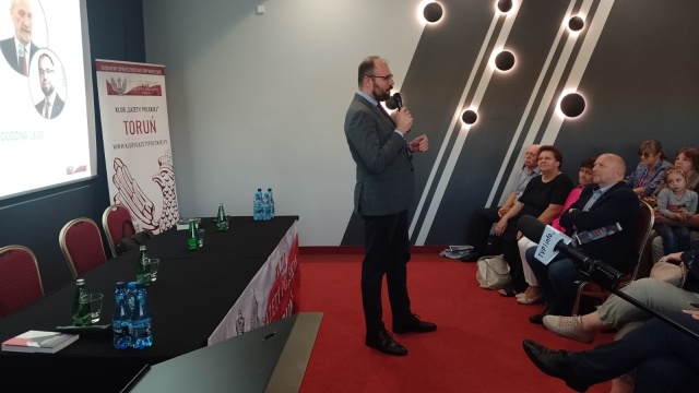 Poseł PiS Krzysztof Szczucki w Toruniu: Trzeba wzmocnić urząd prezydenta