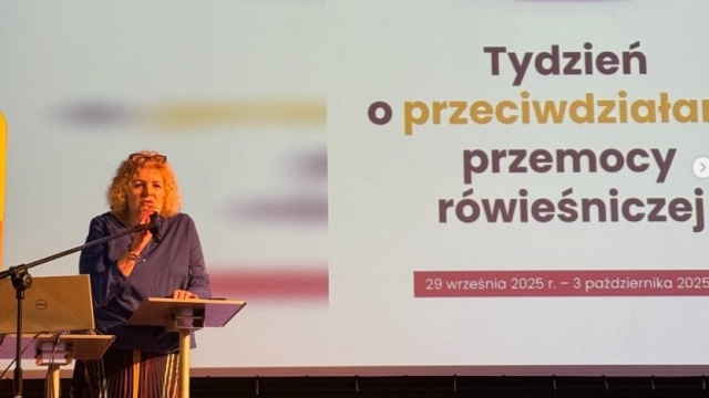 Dorośli próbują dogonić dzieci w sieci. Wszystko po to, by zapobiec przemocy [konferencja]