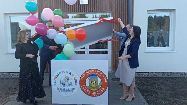 Przedszkole w Lubiczu Górnym ma 79 lat, a żłobek... dopiero dwa dni. Razem w nowej siedzibie