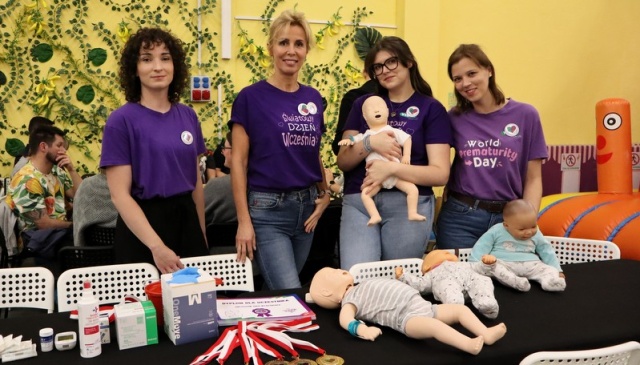 Święto walecznych dzieci i rodziców. Światowy Dzień Wcześniaka Fundacji Kolor Serca [zdjęcia]