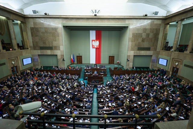 CBA o krok bliżej od likwidacji. Sejm także za projektem mającym unowocześnić polskie służby