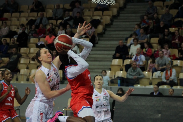 Energa Toruń rozbiła rywala. Artego Bydgoszcz przegrało ważny mecz we własnej hali