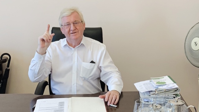 Janusz Niewiadomski: Chcemy pracować, a nie tracić czas na formalności [Rozmowa Dnia]