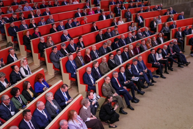 W Warszawie odbył się rządowy szczyt medyczny pod hasłem Bezpieczny Pacjent