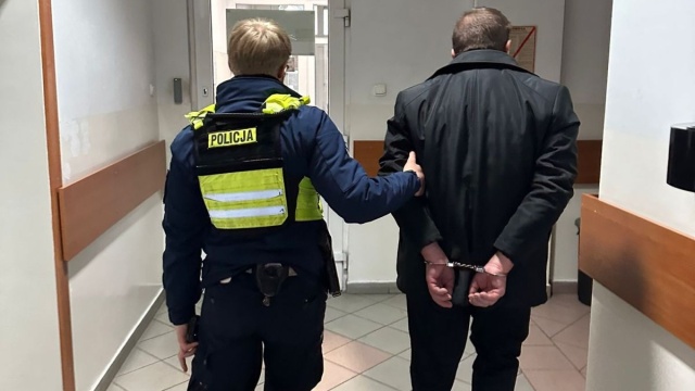 Grudziądz. Mężczyźni prowadzili pojazdy mimo zakazu. Usłyszeli wysokie wyroki