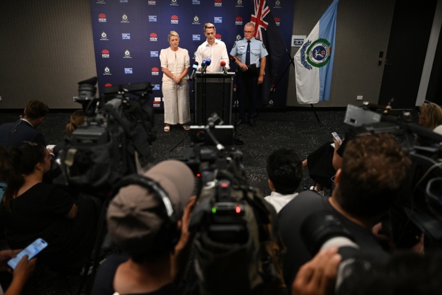 Australia. W zamachu terrorystycznym na plaży w Sydney zginęło 11 osób i jeden napastnik