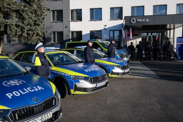 Nowe radiowozy i grupa do zadań specjalnych. Zmiany w toruńskiej policji