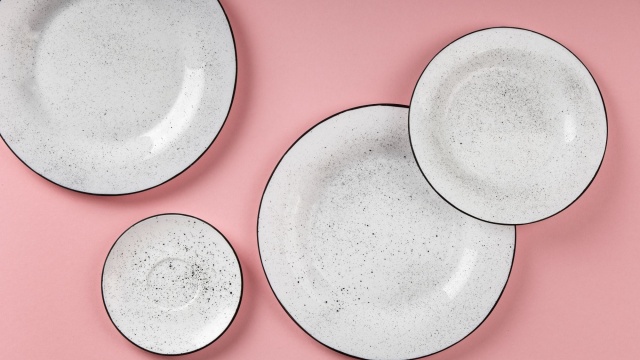 Wróżyli sobie przyszłość na nowy rok. W tym celu wybierali jeden z czterech talerzy