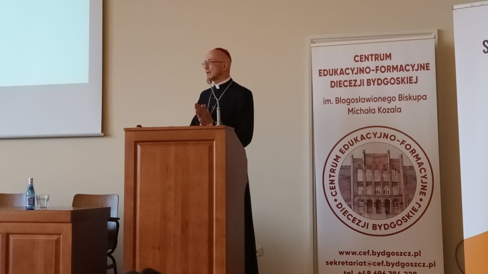 Arcbiskup Adrian Galbas w Centrum Edukacyjno-Formacyjnym Diecezji Bydgoskiej/fot. Marta Kocoń