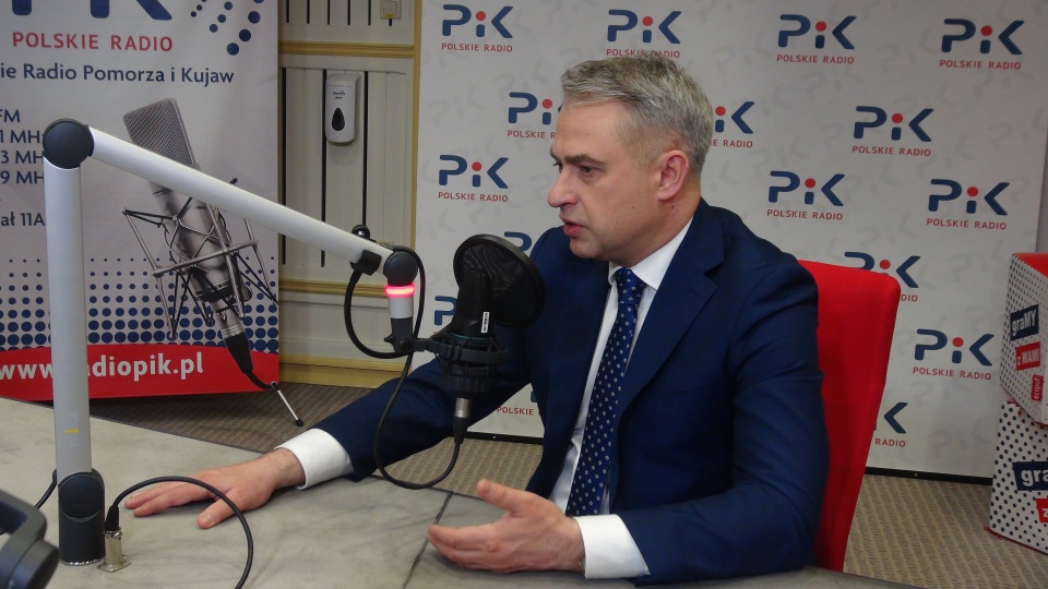 Wicepremier Krzysztof Gawkowski podczas rozmowy w Polskim Radiu PiK. / Fot. Radosław Łączkowski