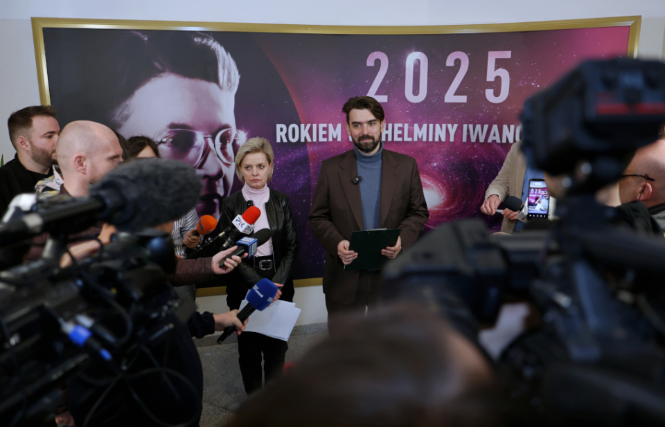 Aneta Pietrzak, skarbnik miasta, i dr Patryk Wawrzyński, dyrektor Biura Dialogu i Innowacji Miejskich toruńskiego ratusza/© UMT 2025, autor: Paula Gałązka, licencja: CC BY-NC 4.0