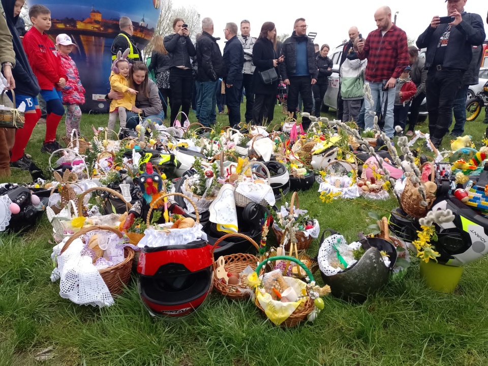 „Święconka w kasku” w Toruniu/fot. Michał Zaręba