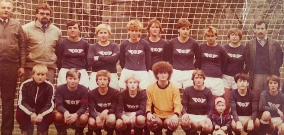 Kolejowy klub sportowy „Czarni" - Sosnowiec. Lata 70./fot. Małgorzata Lachendro/archiwum prywatne