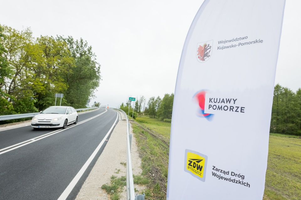 Odcinek drogi wojewódzkiej nr 251 Młodocin-Pturek został oficjalnie oddany do użytku/fot: fot. Tomasz Czachorowski/eventphoto.com.pl dla UMWKP