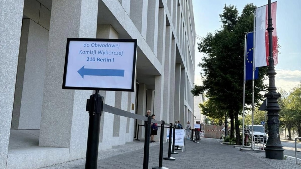 Polacy mogą głosować w 54 obwodowych komisjach wyborczych w Niemczech, w samym Berlinie jest 10 komisji/fot. Polnische Botschaft in Deutschland / Ambasada Polska w Niemczech/Facebook