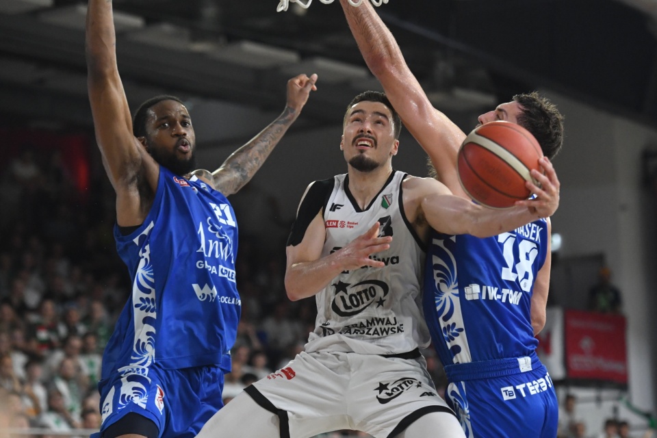 Anwil nie dokonał koszykarskiego cudu i stracił szansę na mistrzostwo/fot. PAP/Piotr Nowak