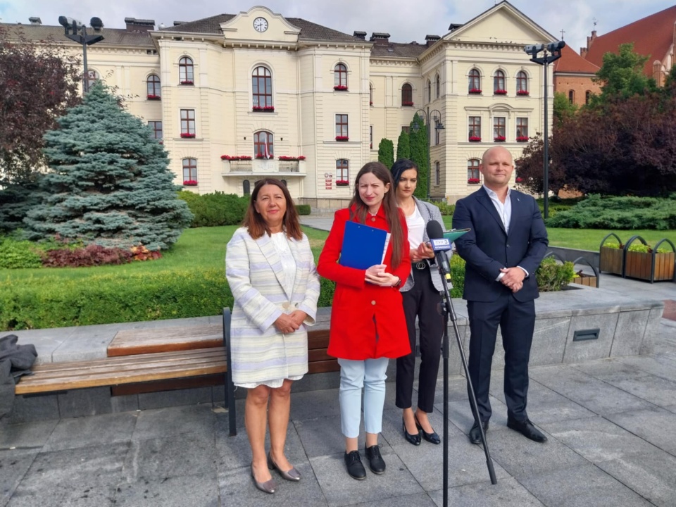 Bydgoscy działacze Ruchu Narodowego. Hanna Gutowska druga od lewej. / Fot. Jolanta Fischer