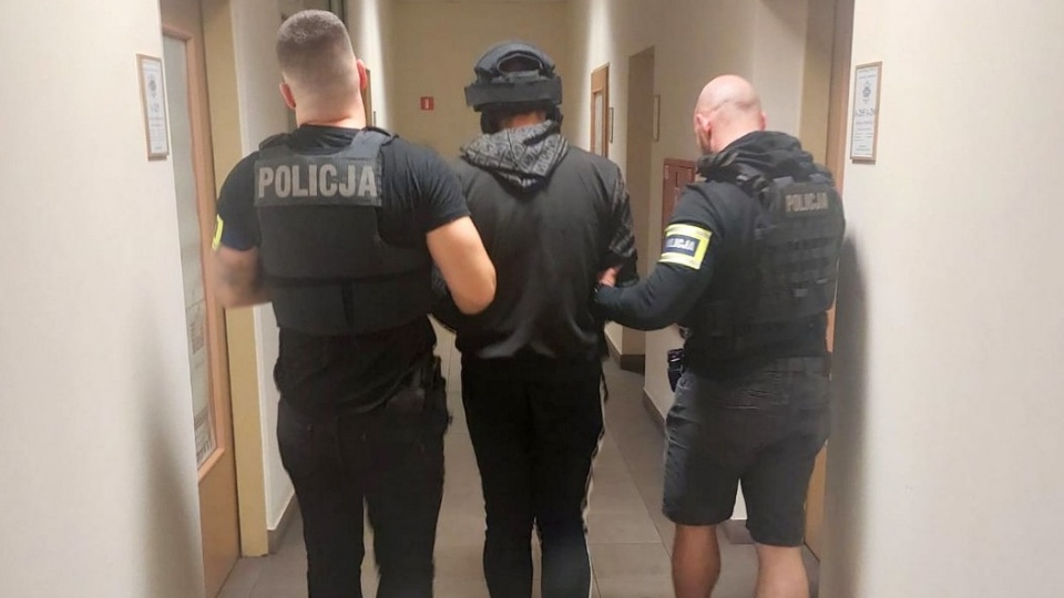 25-latek o tym, co zrobił miał poinformować znajomego i wysłać mu informację z lokalizacją zwłok zastrzelonego mężczyzny/fot. materiały policji