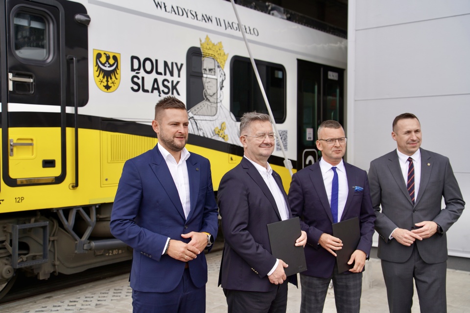 Pesa wyposaży Koleje Dolnośląskie w kolejne 10 pociagów/fot: Pesa Bydgoszcz