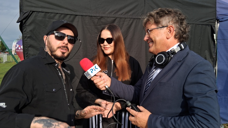 Blue Cafe podczas wejścia na żywo na antenę Radia PiK. / Fot. Violetta Drążkowska