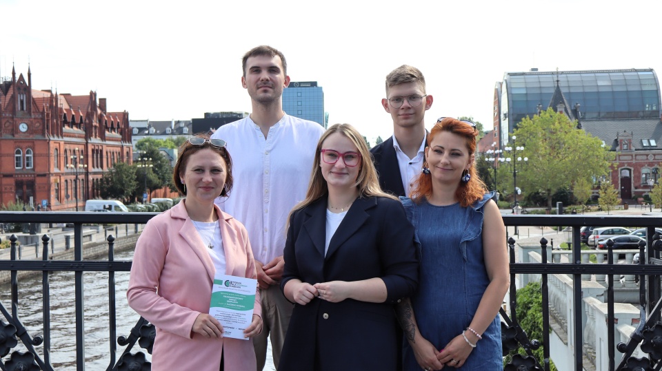 W Kujawsko-Pomorskiem rozpoczęła się zbiórka podpisów pod obywatelskim projektem ustawy w sprawie darmowych obiadów dla uczniów szkół podstawowych. To inicjatywa Fundacji GrowSPACE/fot. Tatiana Adonis