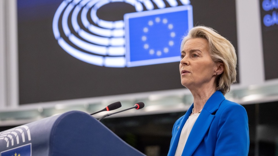 Głosowanie nad odwołaniem Ursuli Von der Leyen odbędzie się podczas rozpoczętej w poniedziałek sesji plenarnej w Strasburgu/fot.: EPA, Christophe Petit Tesson