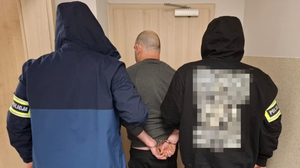 Policjanci z Inowrocławia zatrzymali 40-latka poszukiwanego listem gończym/fot.: KPP w Inowrocławiu