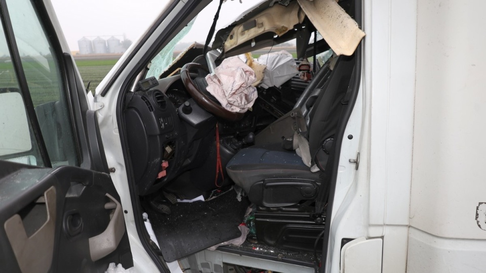 Kierowca busa został zabrany do szpitala/fot.: KPP Radziejów