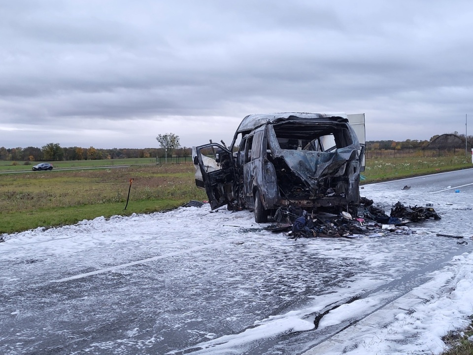 Do wypadku doszło na DK 10 w Lubaszczu/fot.: KPP w Nakle nad Notecią