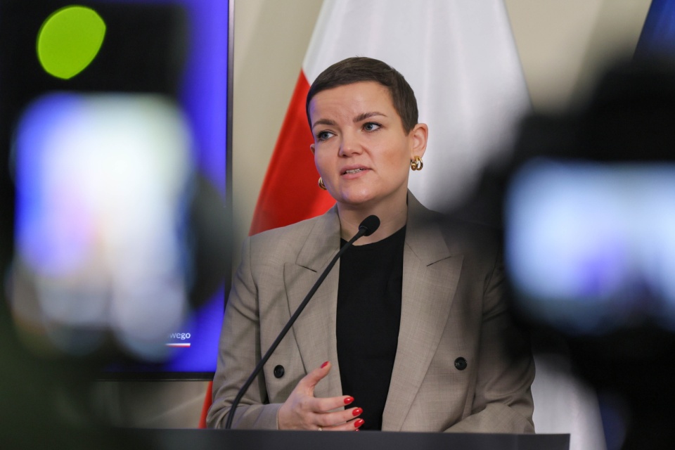 Minister kultury i dziedzictwa narodowego Marta Cienkowska podczas konferencji prasowej w siedzibie ministerstwa w Warszawie/fot. Paweł Supernak, PAP