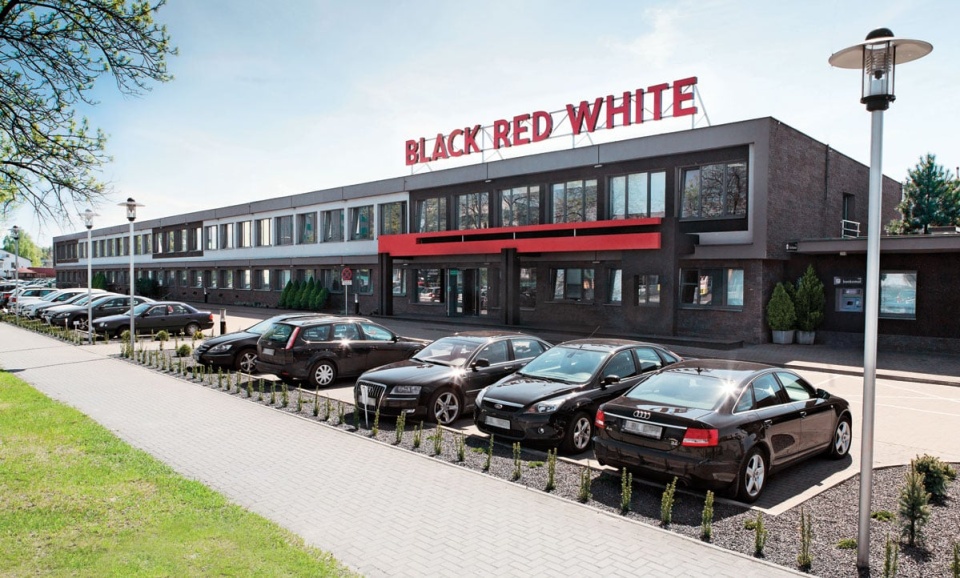 Producent mebli, spółka Black Red White, planuje zgłosić do zwolnienia grupowego ok. 800 osób - wynika z informacji Powiatowego Urzędu Pracy w Biłgoraju (Lubelskie)/fot. www.brw.pl