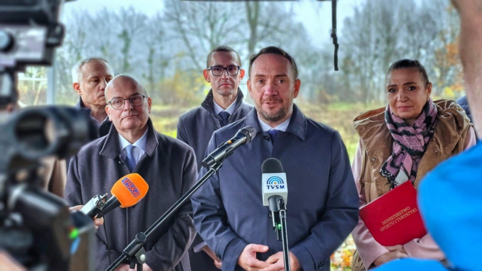 Konferencja o dofinansowaniu budowy orlika w Grudziądzu. / Fot. Marcin Doliński