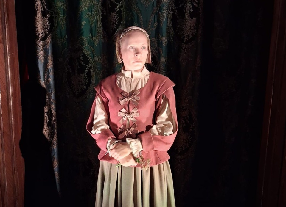 Zrekontruowaną postać wampirki Zosi zaprezentowano w sobotę w Pałacu w Ostromecku. / Fot. Damian Klich