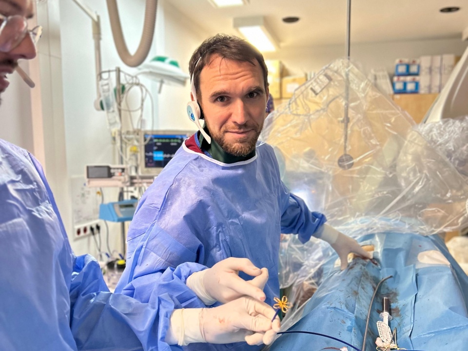 W Szpitalu Klinicznym PB przeprowadzono pierwszy w regionie zabieg ablacji metodą elektroporacji, połączony z trójwymiarowym mapowaniem arytmii serca/fot. materiały szpitala