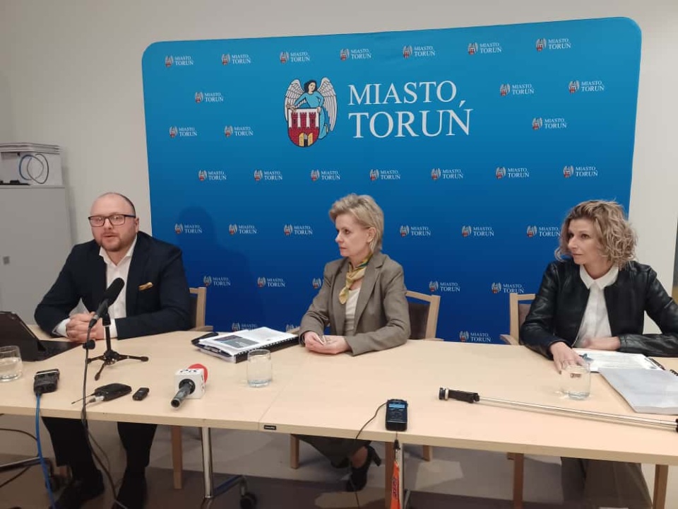 Podczas spotkania z dziennikarzami zaprezentowano projekt budżetu Torunia na 2026 rok/fot. Michał Zaręba