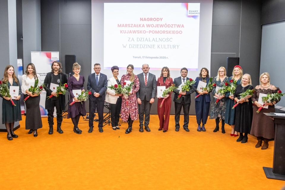 Wręczenie nagród marszałka za osiągnięcia w dziedzinie kultury/fot. Andrzej Goiński, UMWK