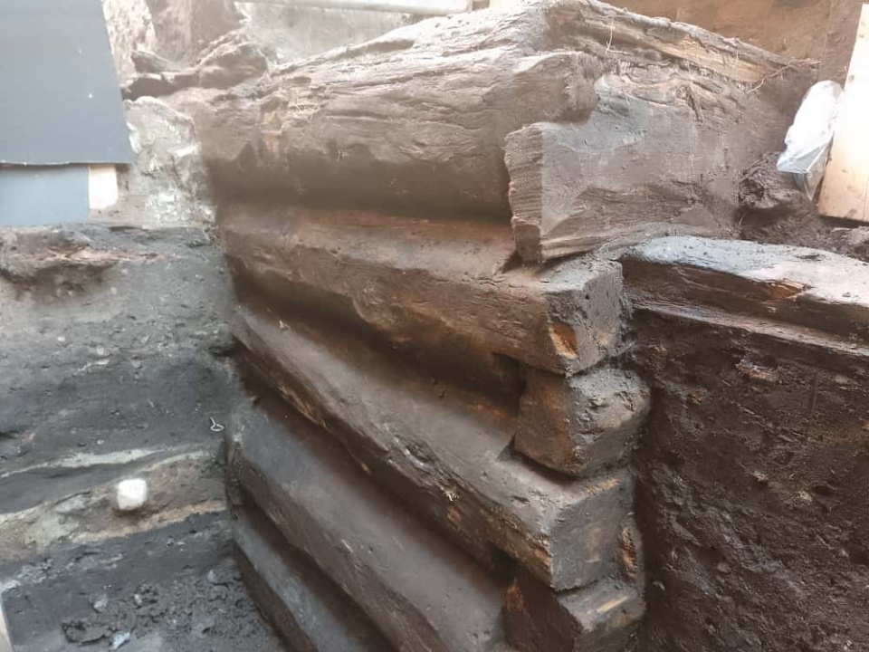 Odkrycia dokonano na dziedzińcu Domu Mikołaja Kopernika w Toruniu. / Fot. Jakub Dzieruk