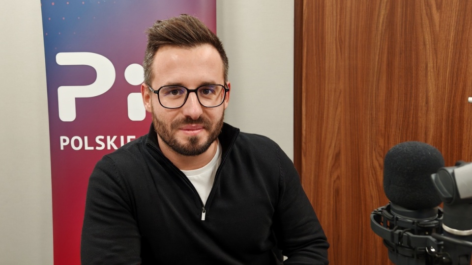 Radosław Świątkowski w studiu Polskiego Radia PiK w Toruniu/fot. Zdzisław Nawrat